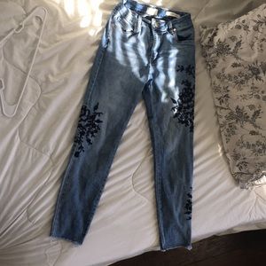 Embroidery blue jeans.